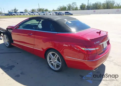 2013 Mercedes-Benz E 350 z USA, uszkodzony, nr VIN WDDKK5KF1DF209922